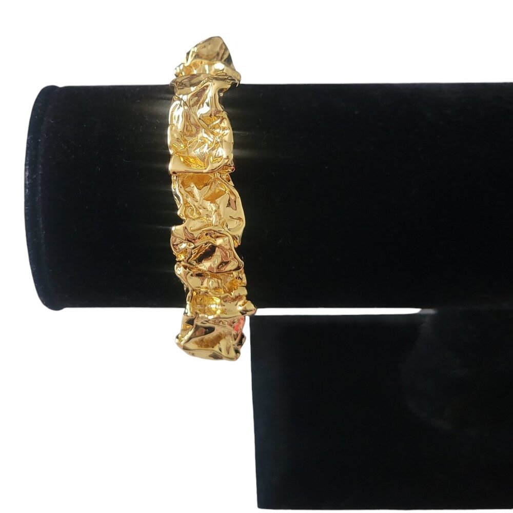 Amber Sceats Emery Cuff Bracelet Crushed Metal Design 24k Plated - Picture 1 of 8